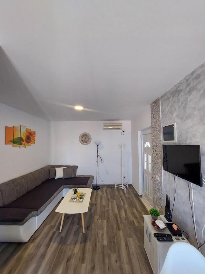 Apartments Marina อัตเจฮะห์ ภายนอก รูปภาพ
